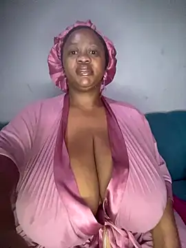 Chubbykarisma27 online show from 20, 11, 2025