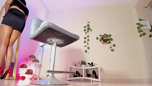 thais dreams online show from 15, 10, 2025