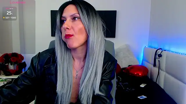 EvelynQueenn online show from 27, 2, 2025