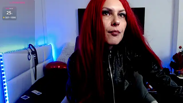 EvelynQueenn online show from 12, 3, 2025