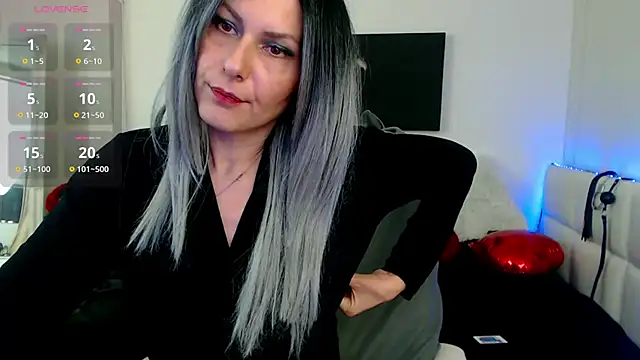 EvelynQueenn online show from 26, 2, 2025