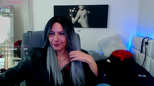 EvelynQueenn online show from 17, 2, 2025