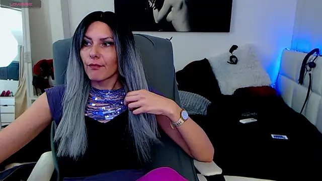 EvelynQueenn online show from 12, 2, 2025