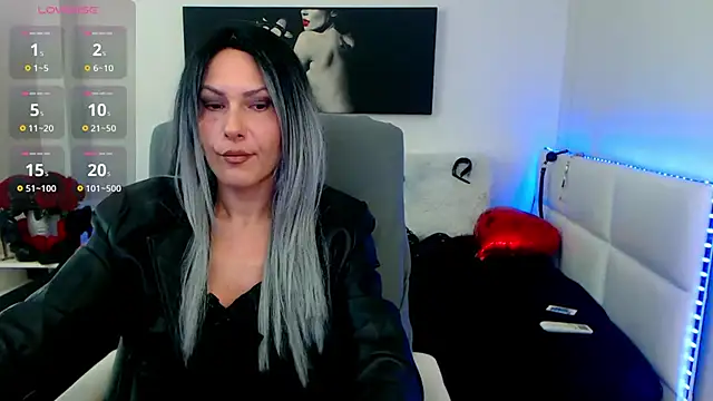 EvelynQueenn online show from 18, 3, 2025