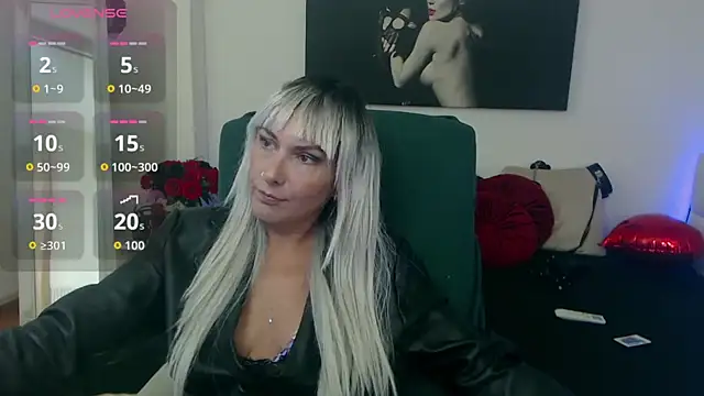 EvelynQueenn online show from 26, 9, 2025