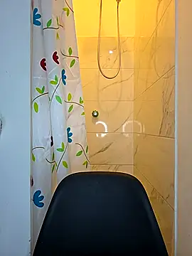 Watagatapitusberry1 online show from 26, 11, 2025