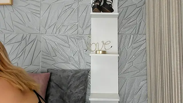 agatadelphine online show from 18, 10, 2025