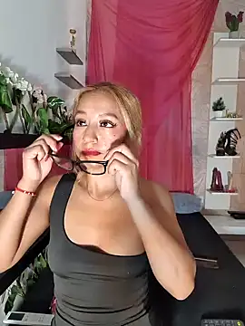 agatadelphine online show from 5, 2, 2025