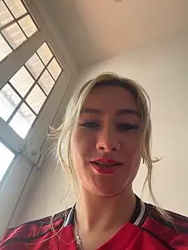 MaryDeniro online show from 13, 3, 2026