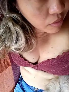 lovelyjhessy online show from 2, 2, 2025