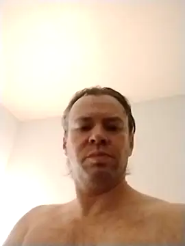 JamesIII1984 online show from 8, 4, 2026