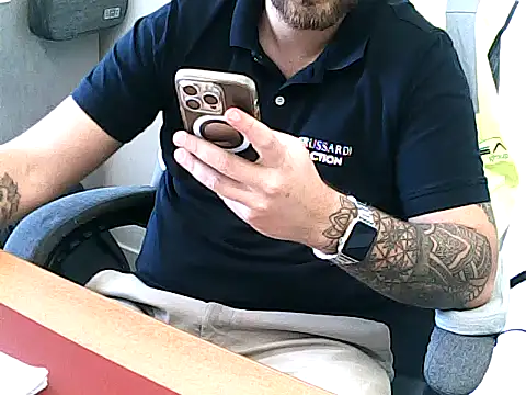Snapshot of Boysexy98 chatting on 7, 5, 2026 Boysexy98 online show from 7, 5, 2026