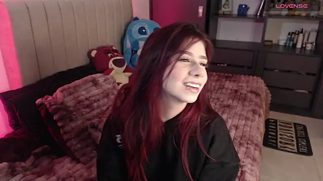 Snapshot of Your_rosalie chatting on 24, 4, 2026 Your rosalie online show from 24, 4, 2026