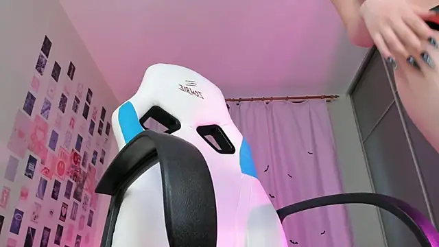 Vanessa Verona online show from 26, 10, 2025