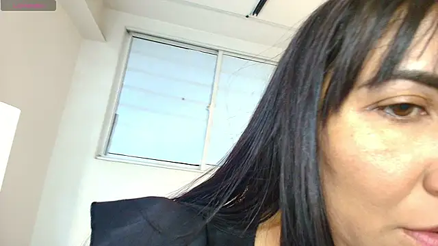Snapshot of GiaFox_ chatting on 12, 5, 2026 GiaFox online show from 12, 5, 2026