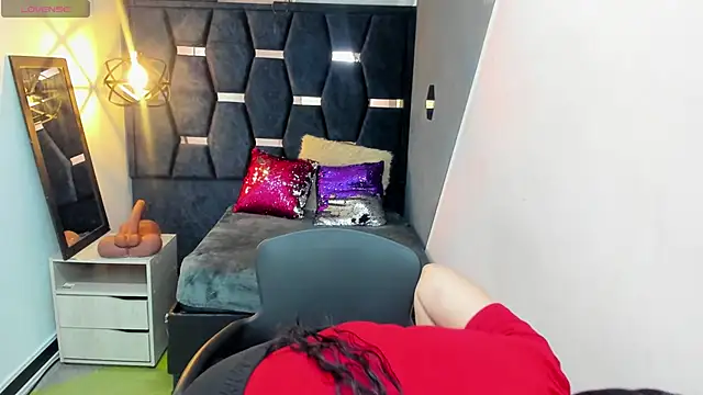 Snapshot of GiaFox_ chatting on 11, 10, 2025 GiaFox online show from 11, 10, 2025