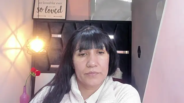 Snapshot of GiaFox_ chatting on 29, 10, 2025 GiaFox online show from 29, 10, 2025