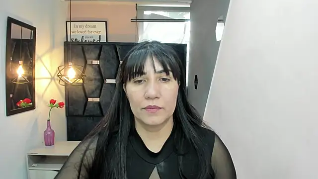 Snapshot of GiaFox_ chatting on 26, 11, 2025 GiaFox online show from 26, 11, 2025