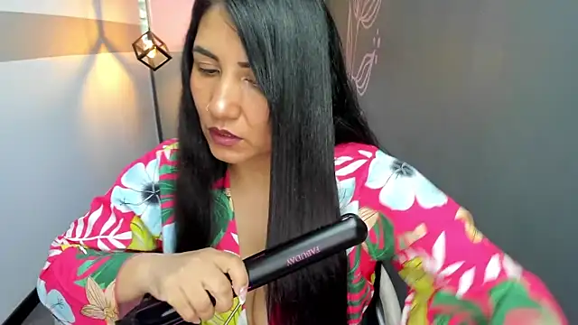 GiaFox  online show from 3, 3, 2025
