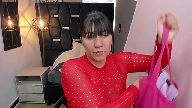 GiaFox  online show from 2, 12, 2025