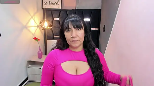 Snapshot of GiaFox_ chatting on 6, 11, 2025 GiaFox online show from 6, 11, 2025