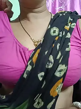 Snapshot of Rosy-B chatting on 9, 7, 2026 Rosy-B online show from 9, 7, 2026