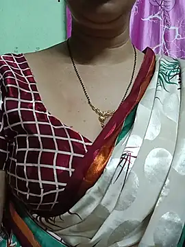 Snapshot of Rosy-B chatting on 13, 7, 2026 Rosy-B online show from 13, 7, 2026