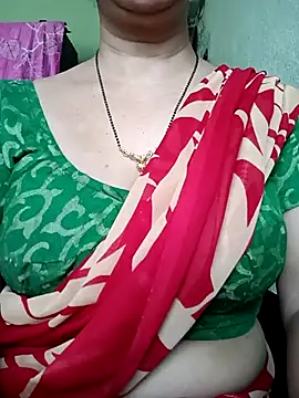 Snapshot of Rosy-B chatting on 28, 4, 2026 Rosy-B online show from 28, 4, 2026
