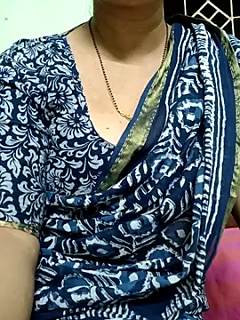 Snapshot of Rosy-B chatting on 30, 4, 2026 Rosy-B online show from 30, 4, 2026