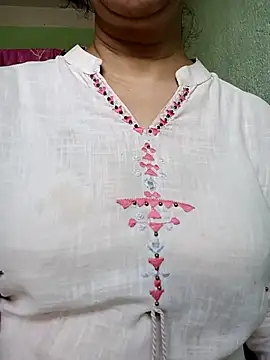 Snapshot of Rosy-B chatting on 26, 4, 2026 Rosy-B online show from 26, 4, 2026