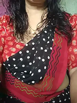 Snapshot of Rosy-B chatting on 3, 8, 2026 Rosy-B online show from 3, 8, 2026