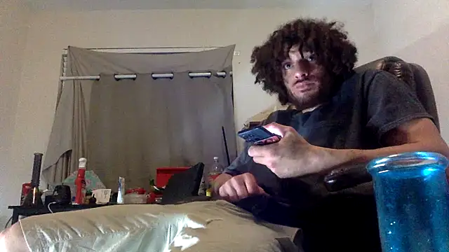 Snapshot of Clearlytothepoint420 chatting on 27, 3, 2026 Clearlytothepoint420 online show from 27, 3, 2026
