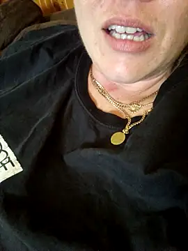 Snapshot of Off_the_Lesh chatting on 20, 6, 2026 Off the Lesh online show from 20, 6, 2026