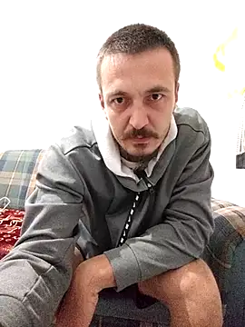 mayk18cm online show from 6, 10, 2025