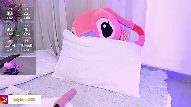 Snapshot of RolyLoren chatting on 8, 2, 2025 RolyLoren online show from 8, 2, 2025