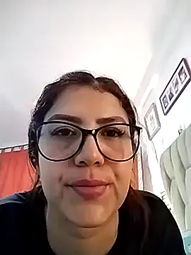 AriaRusso online show from 1, 2, 2025