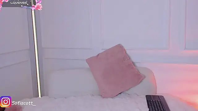 SofiScott  online show from 8, 2, 2026