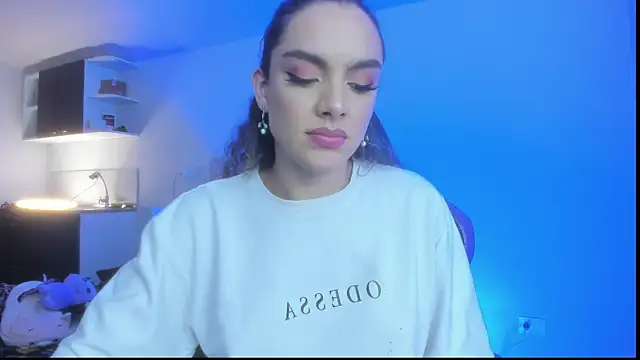 Snapshot of mariiahneedles chatting on 8, 6, 2026 mariiahneedles online show from 8, 6, 2026