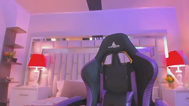 mariiahneedles online show from 7, 3, 2026