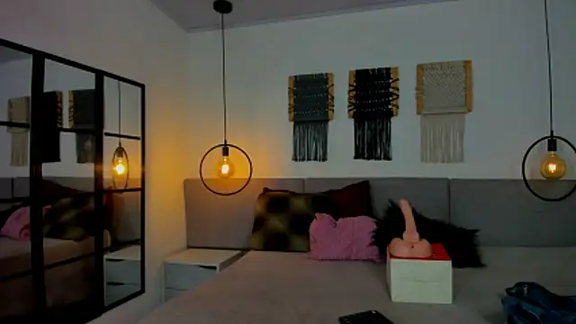 Sweet camille online show from 13, 4, 2026