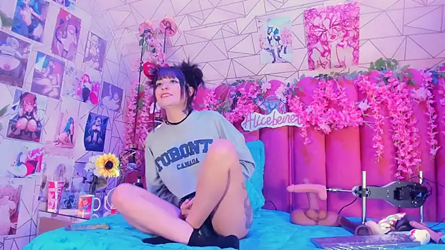 Alicebenett online show from 22, 11, 2025