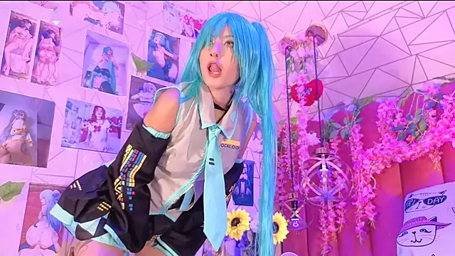 Alicebenett online show from 2, 11, 2025