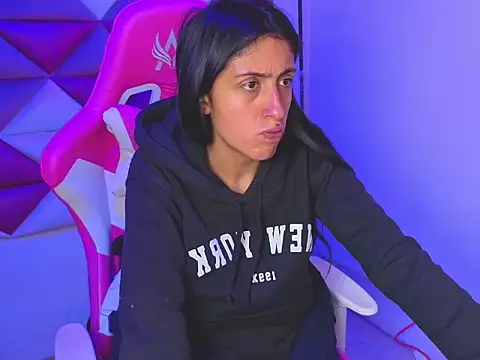 Cameron cutte online show from 25, 11, 2025