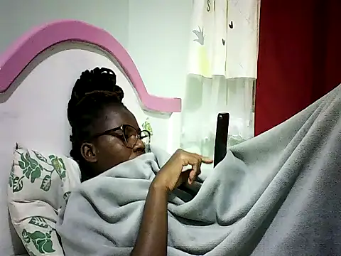Snapshot of Pierra77 chatting on 16, 5, 2026 Pierra77 online show from 16, 5, 2026