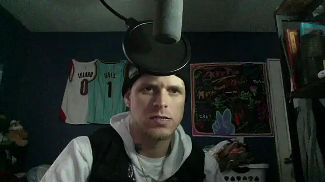 Snapshot of traejddd chatting on 5, 4, 2026 traejddd online show from 5, 4, 2026