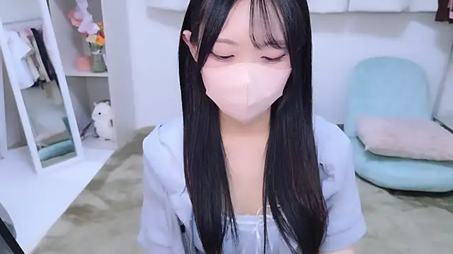 Suzu ch xx online show from 2, 11, 2025