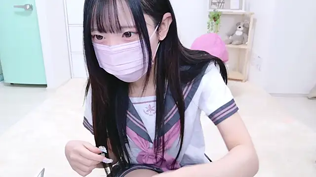 Suzu ch xx online show from 4, 1, 2025