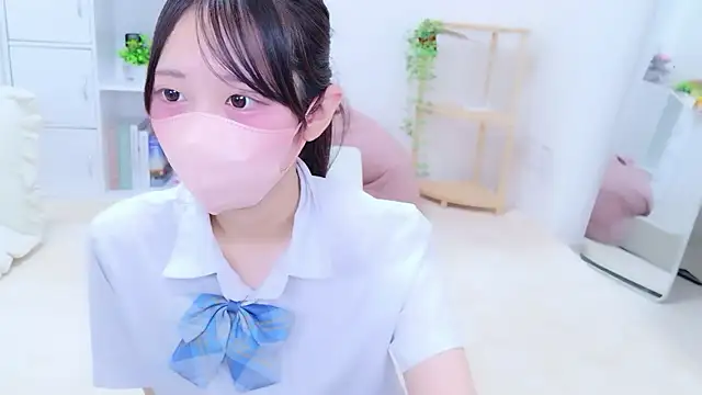Snapshot of Suzu_ch_xx chatting on 18, 7, 2026 Suzu ch xx online show from 18, 7, 2026