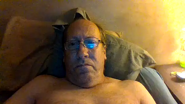 Snapshot of hornyrich69 chatting on 13, 5, 2026 hornyrich69 online show from 13, 5, 2026
