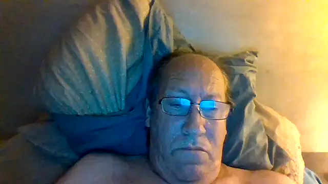 Snapshot of hornyrich69 chatting on 29, 5, 2026 hornyrich69 online show from 29, 5, 2026